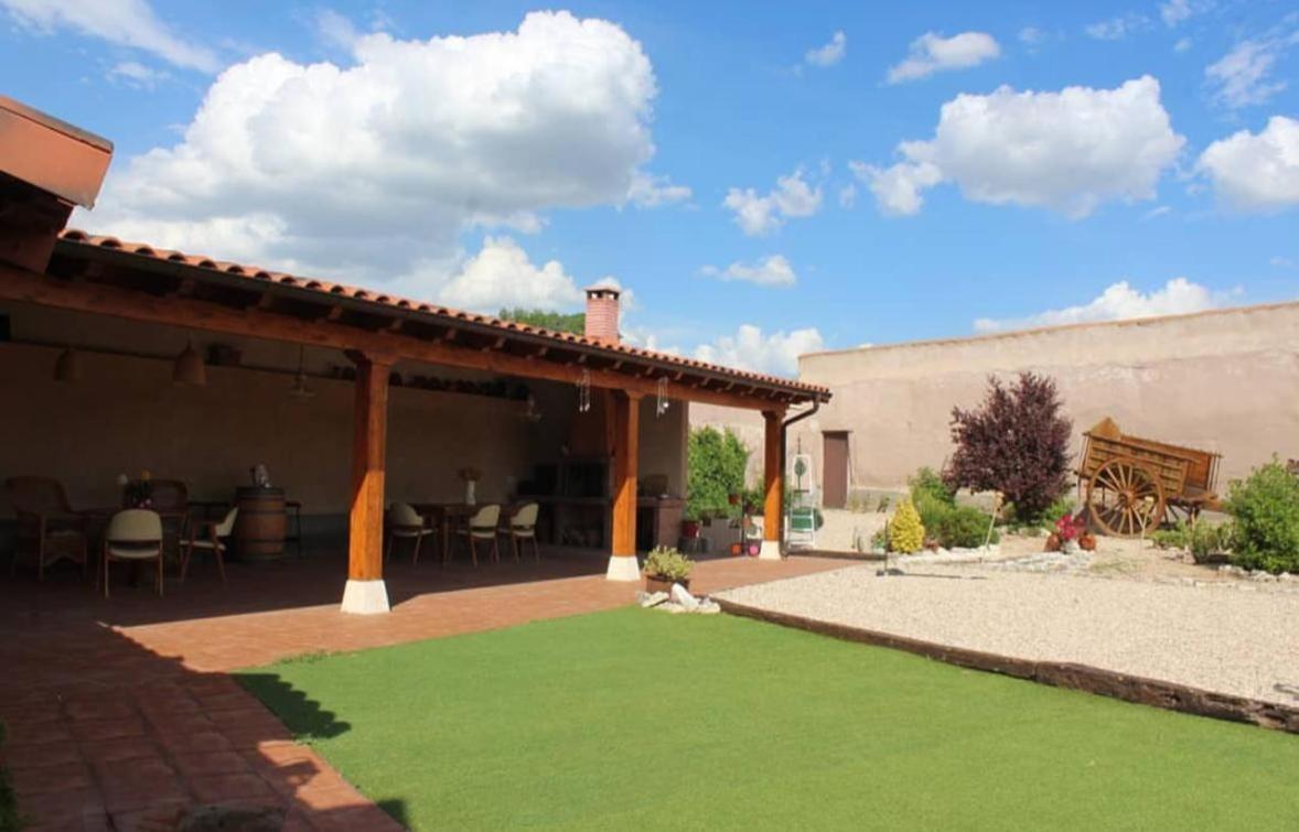 Peral de Arlanza Casa Los Lagares מראה חיצוני תמונה